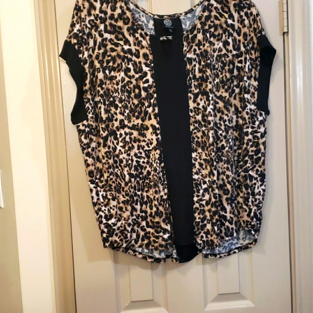 Leopard XL Bobeau Blouse